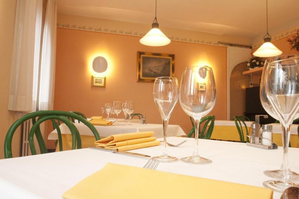 Hotel The Marquee Castelnuovo di Garfagnana Exterior foto