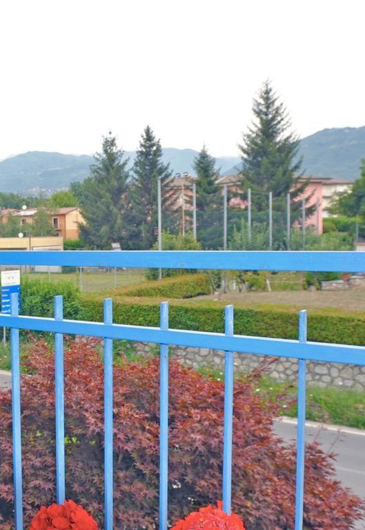 Hotel The Marquee Castelnuovo di Garfagnana Exterior foto