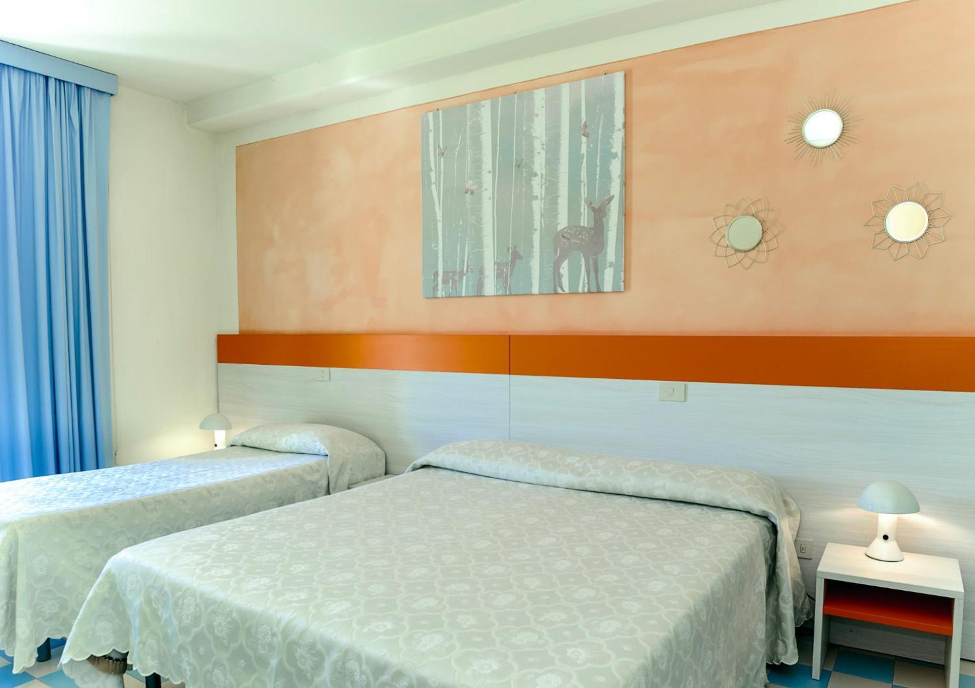 Hotel The Marquee Castelnuovo di Garfagnana Exterior foto