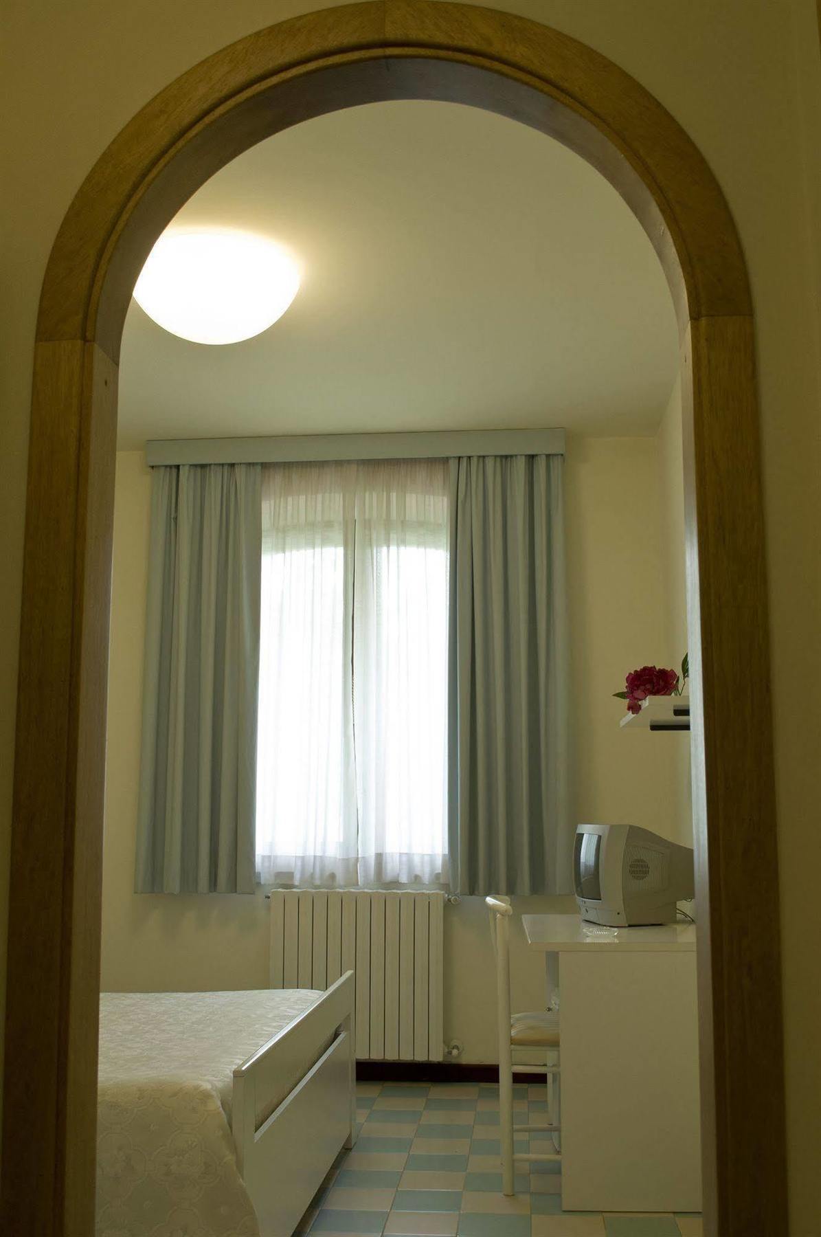 Hotel The Marquee Castelnuovo di Garfagnana Exterior foto